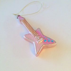 CODY FOSTER PINK ELECTRIC GUITAR ORNAMENT BLOWN GLASS
PINK GOLD W BLUE CRYSTALS